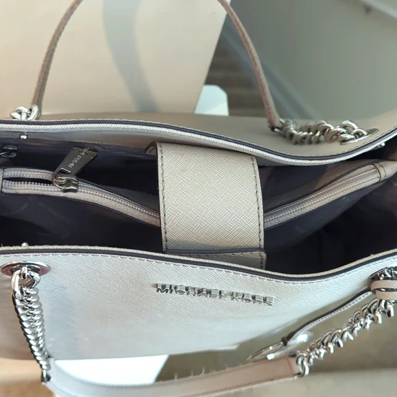 Handbag by Michael Kors 14Wx11L Strap 12L - Picture 12 of 16